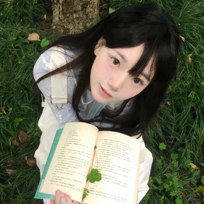 豪门千金被曝直播带货翻车，前后半年慈善晚宴画面流出